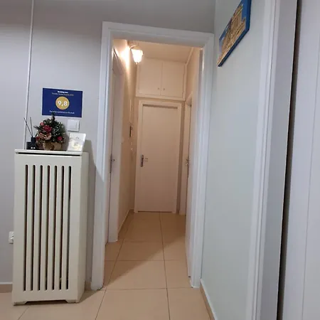 Paradise Apartment In Koukaki-2