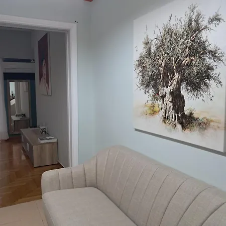 Paradise Apartment In Koukaki-2