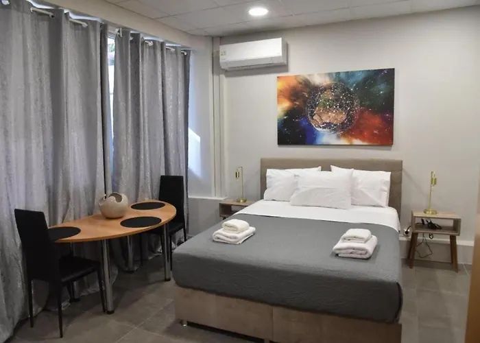 Athens Zeus A By Super Host Hub